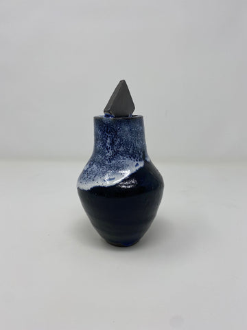 Wave Vase with Rectangle
